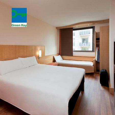 Ibis Lleida Hotel Екстериор снимка