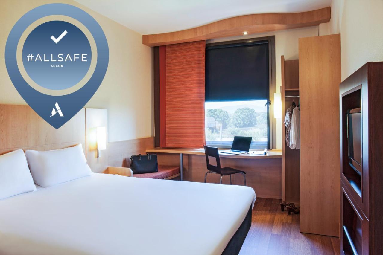 Ibis Lleida Hotel Екстериор снимка