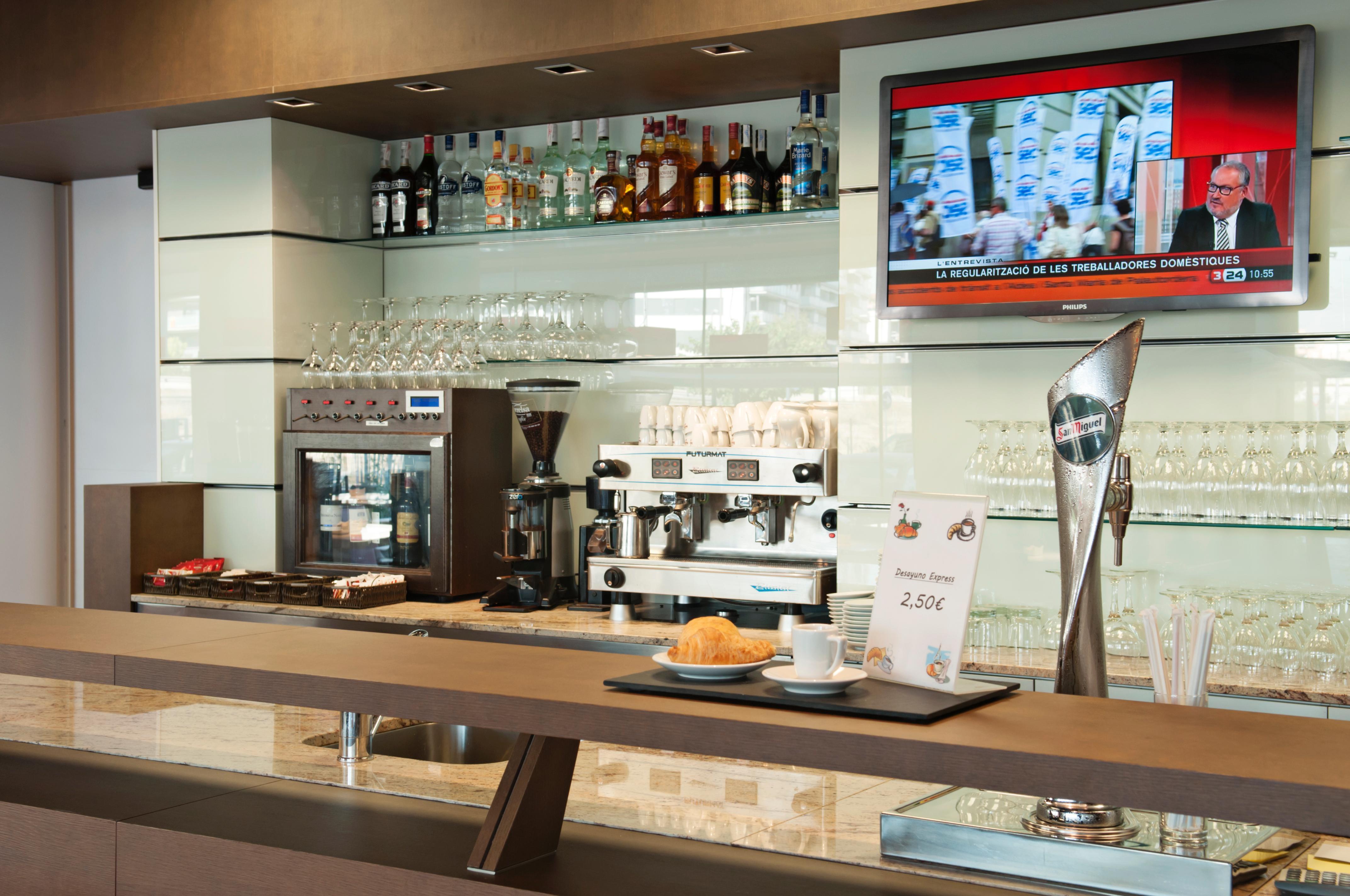 Ibis Lleida Hotel Екстериор снимка