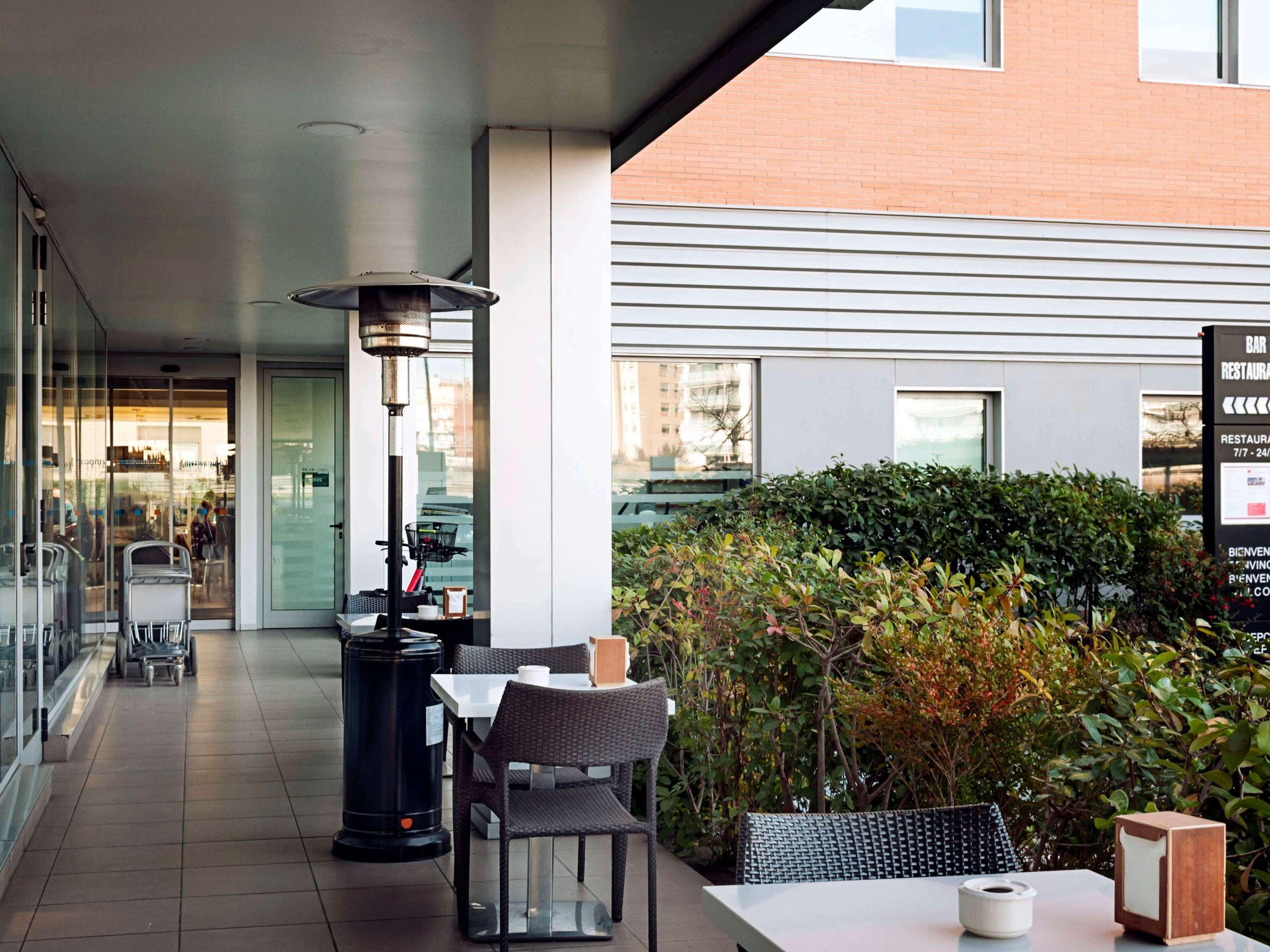 Ibis Lleida Hotel Екстериор снимка